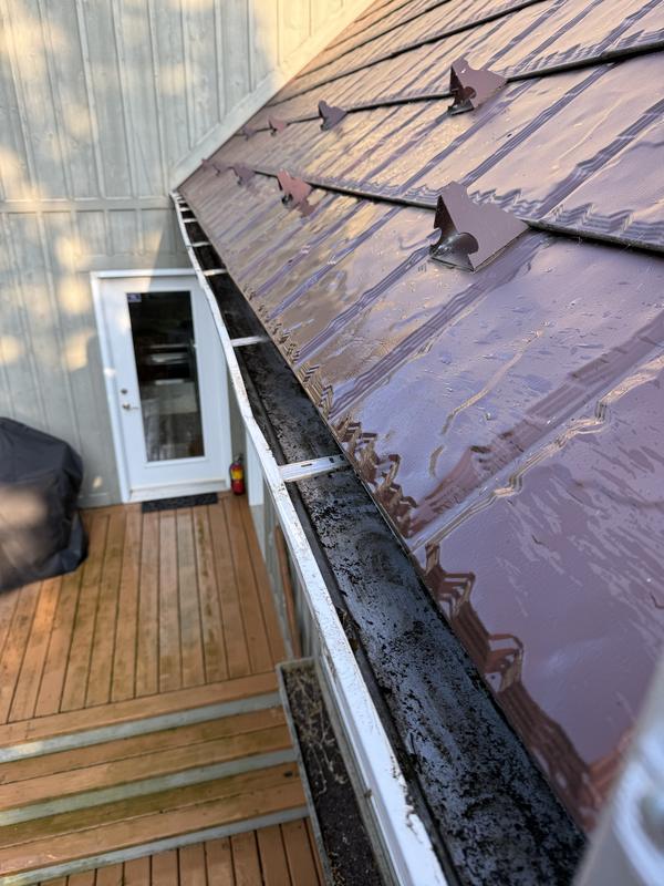 After: The same gutter cleared out